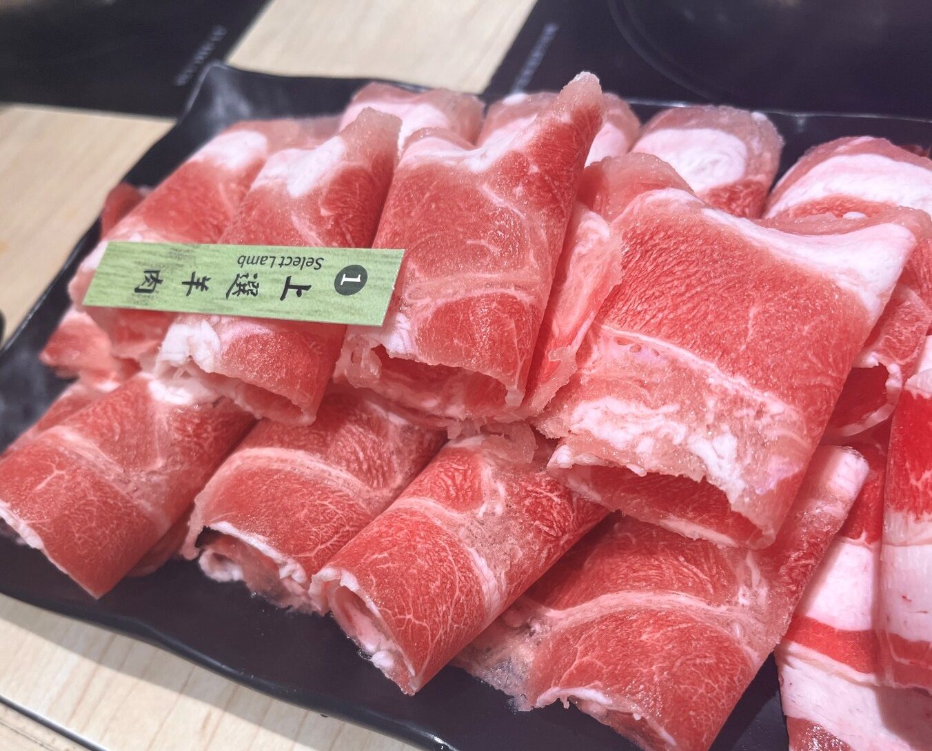 錢都 日式涮涮鍋 鳳山直營店 | 環境好菜盤精緻 | 高雄火鍋推薦