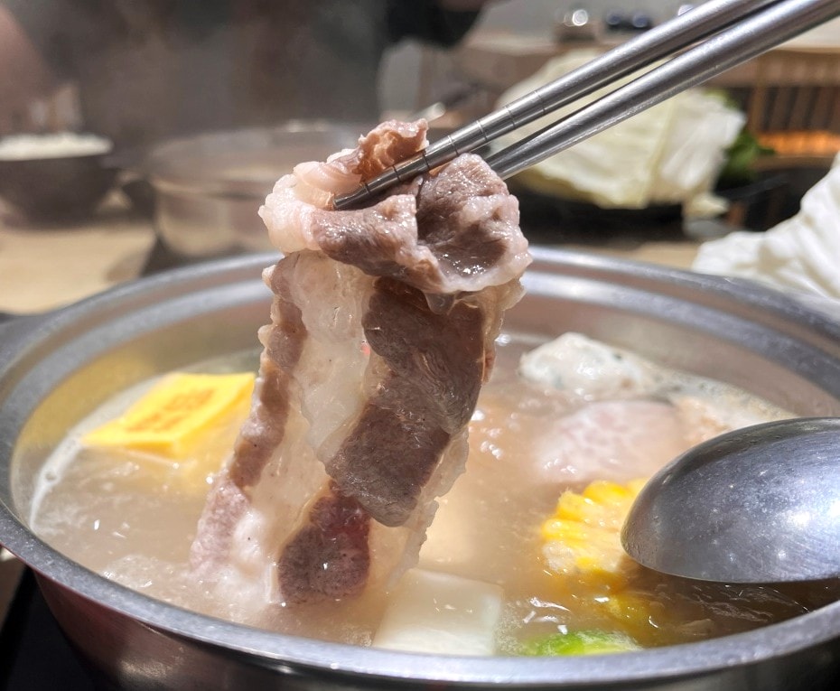 錢都 日式涮涮鍋 鳳山直營店 | 環境好菜盤精緻 | 高雄火鍋推薦