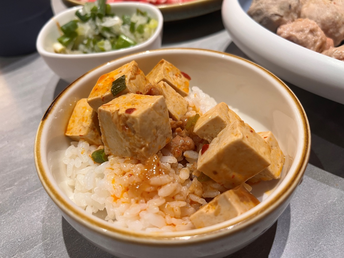 鳳山火鍋吃到飽推薦|哈肉鍋鳳山店蔬菜自助吧實測心得 - 第11張圖 熟食近照