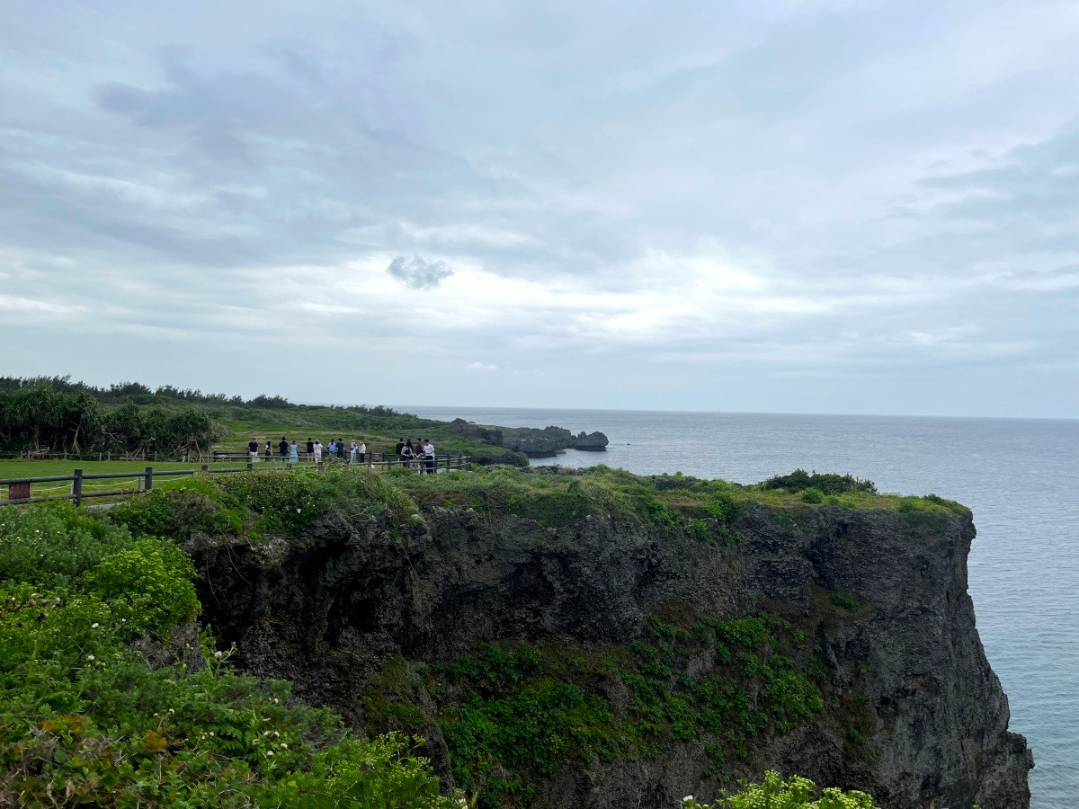 萬座毛 沖繩 | 獨特地質景觀海岸國定公園 | 沖繩自駕游好停車 | 萬座毛門票