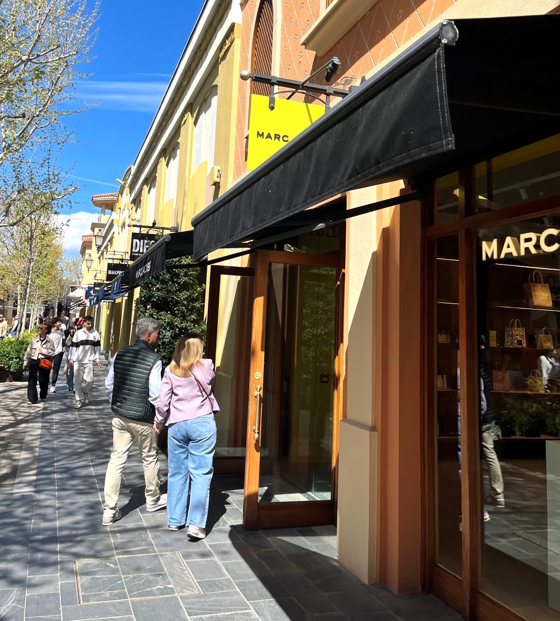馬德里 Las Rozas Village Outlet 拉斯羅薩斯購物村 | 客運可到的馬德里近郊國際Outlet