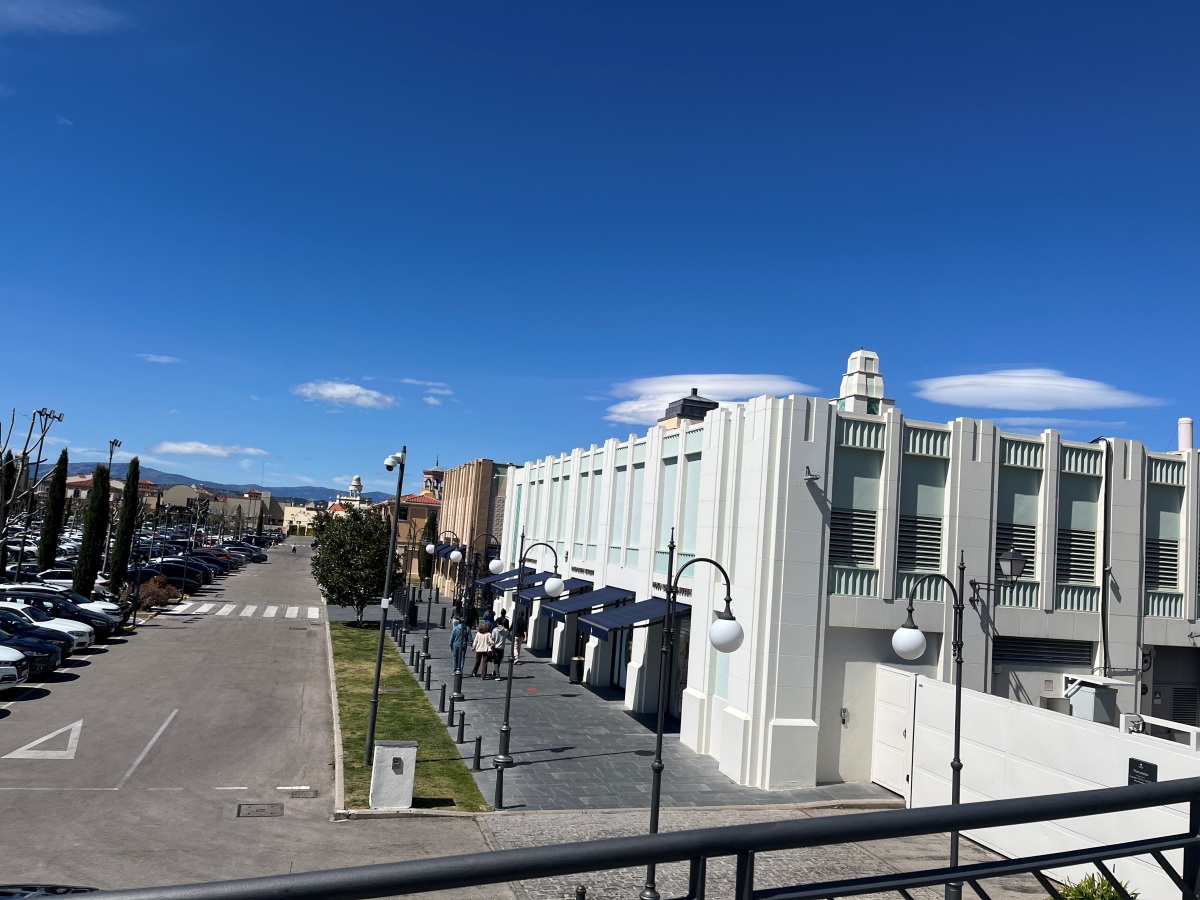 馬德里 Las Rozas Village Outlet 拉斯羅薩斯購物村 | 客運可到的馬德里近郊國際Outlet