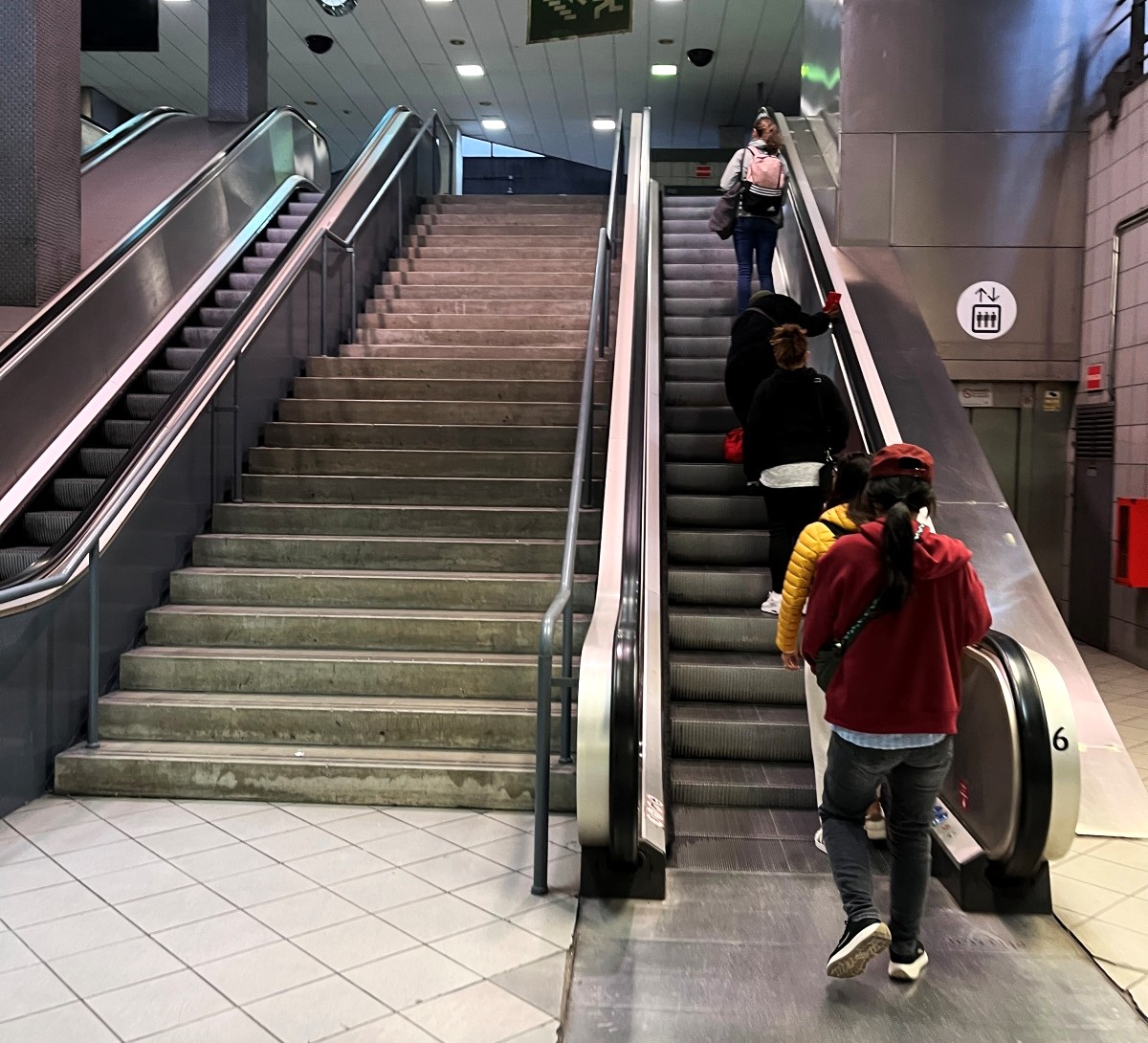 西班牙 馬德里近郊鐵路 + 塞哥維亞Renfe傳統鐵路 | 馬德里市區交通 - 第6張圖 西班牙 馬德里近郊鐵路 + 塞哥維亞Renfe傳統鐵路 | 馬德里市區交通