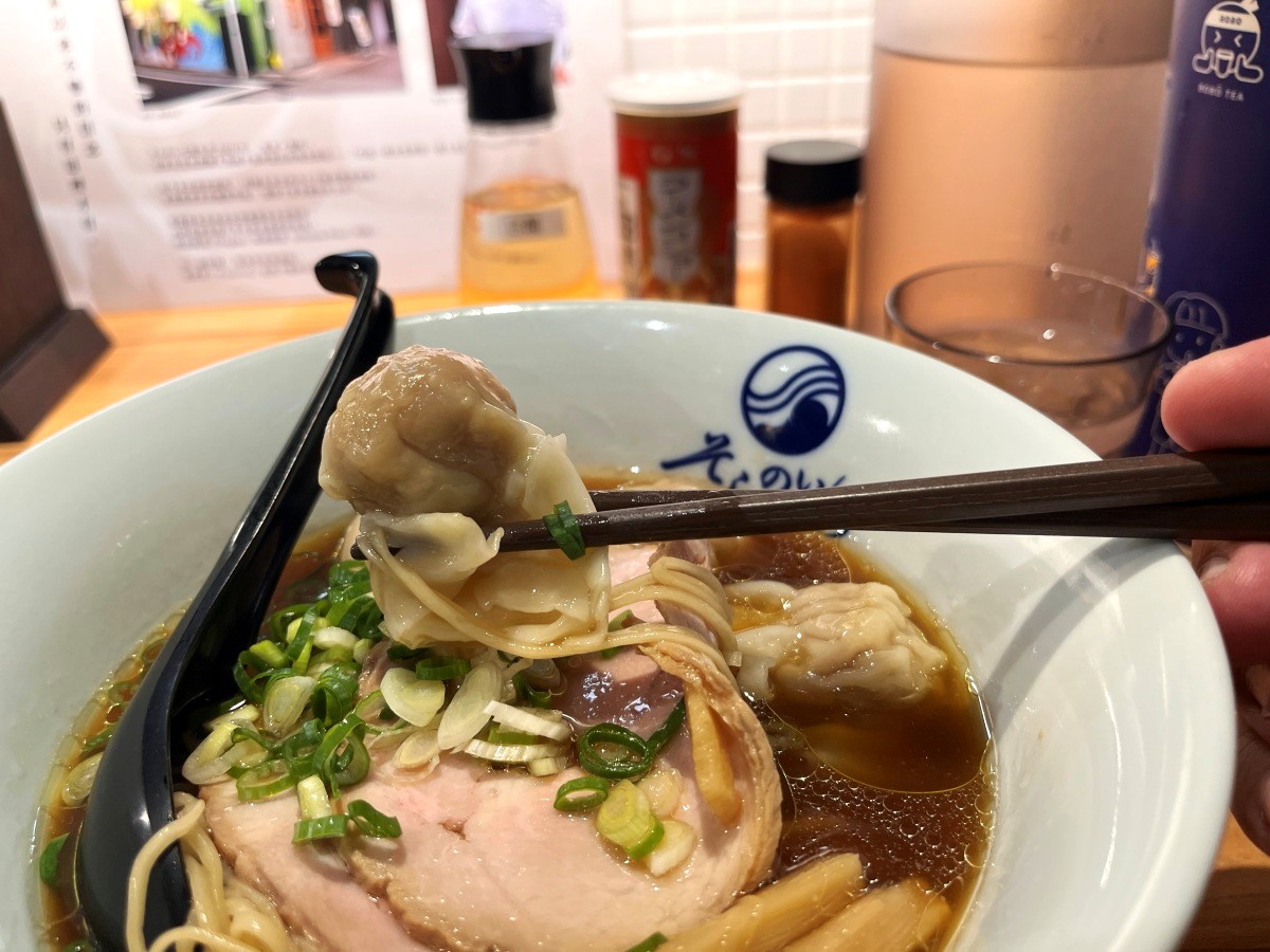 SORANOIRO 空之色拉麵 台中漢神洲際店 | 東京銀座3年米其林必比登推薦拉麵臺灣首店 - 第13張圖 SORANOIRO 空之色拉麵 台中漢神洲際店 | 東京銀座3年米其林必比登推薦拉麵臺灣首店