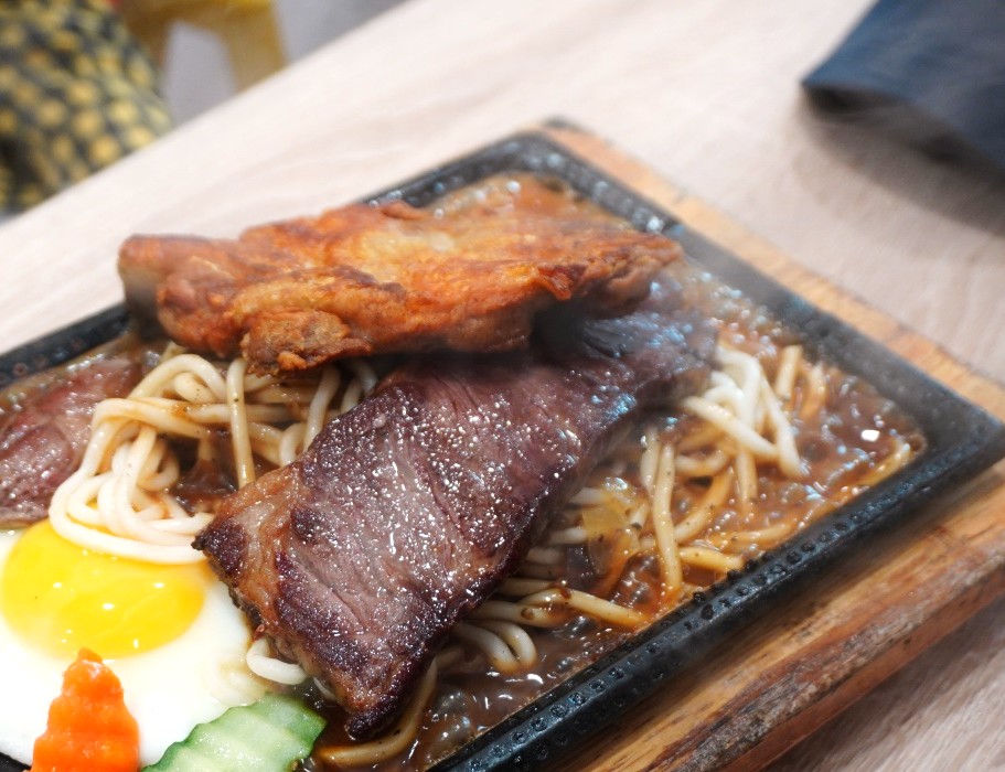 品馨牛排館 彌陀店 高雄 | 被牛排耽誤的比臉大虱目魚排重新開幕 | 牛排139起 - 第17張圖 品馨牛排館 彌陀店 高雄 | 被牛排耽誤的比臉大虱目魚排重新開幕 | 牛排139起
