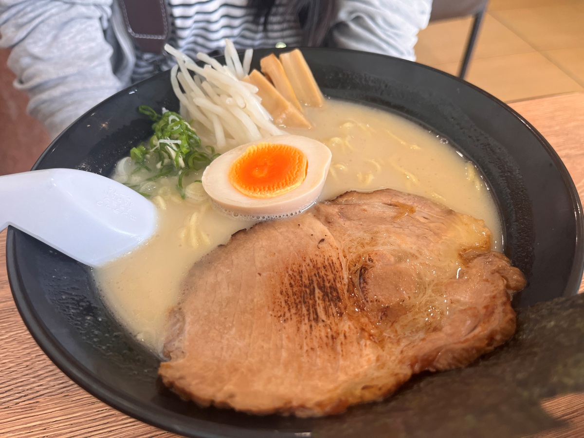 橫濱屋初代村田拉麵 高雄 | 日本老闆的溫馨小拉麵店 - 第6張圖 橫濱屋初代村田拉麵 高雄 | 日本老闆的溫馨小拉麵店