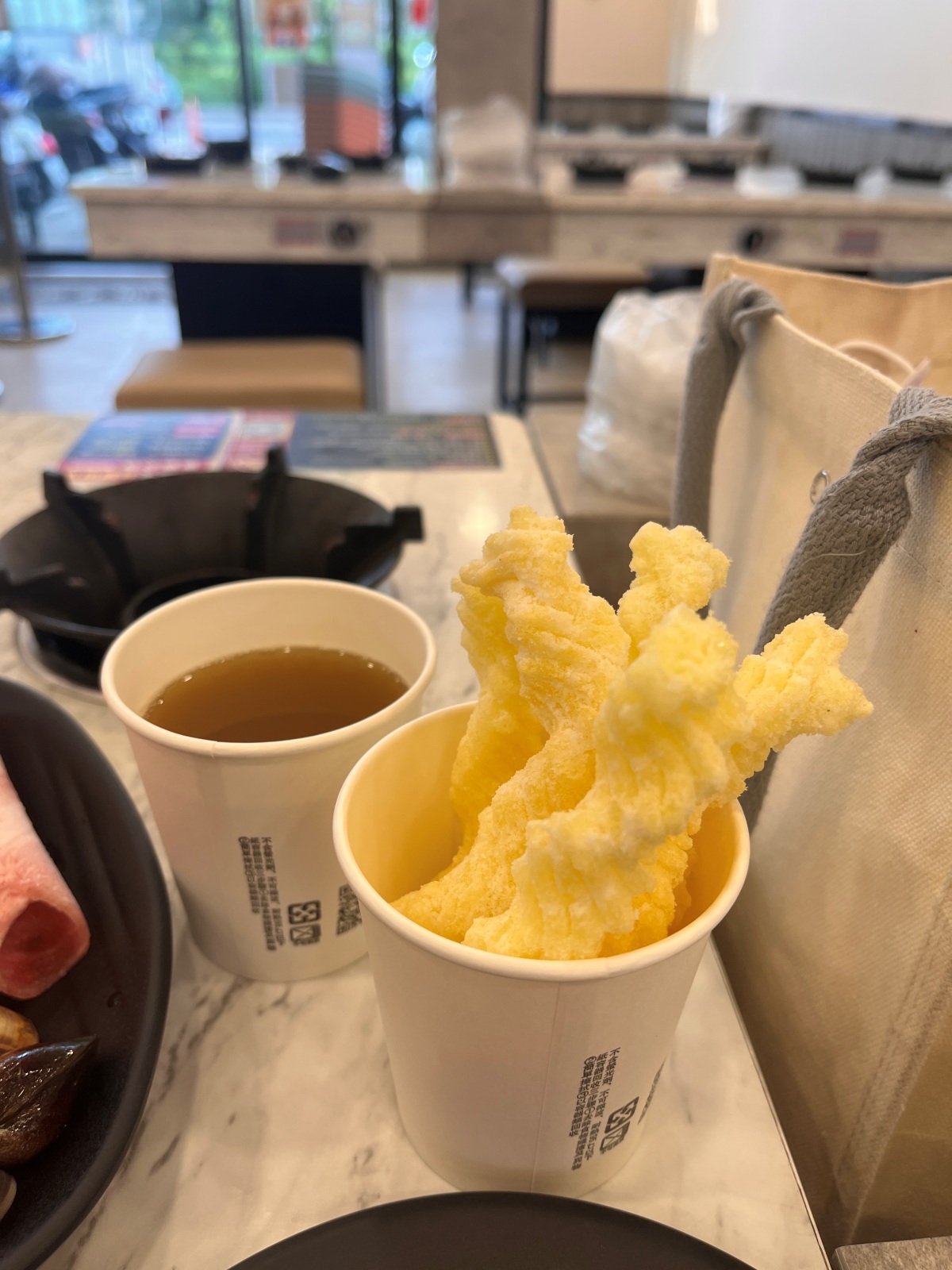 饗翻天 臭臭鍋 | 鳳南店 | 200元起麵食 | 各式飲料 | 冰品無限享用