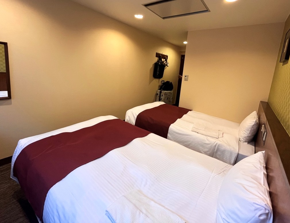 門屋酒店 Kadoya Hotel | 新宿西口住宿5分鐘 | 房間大便利住宿點