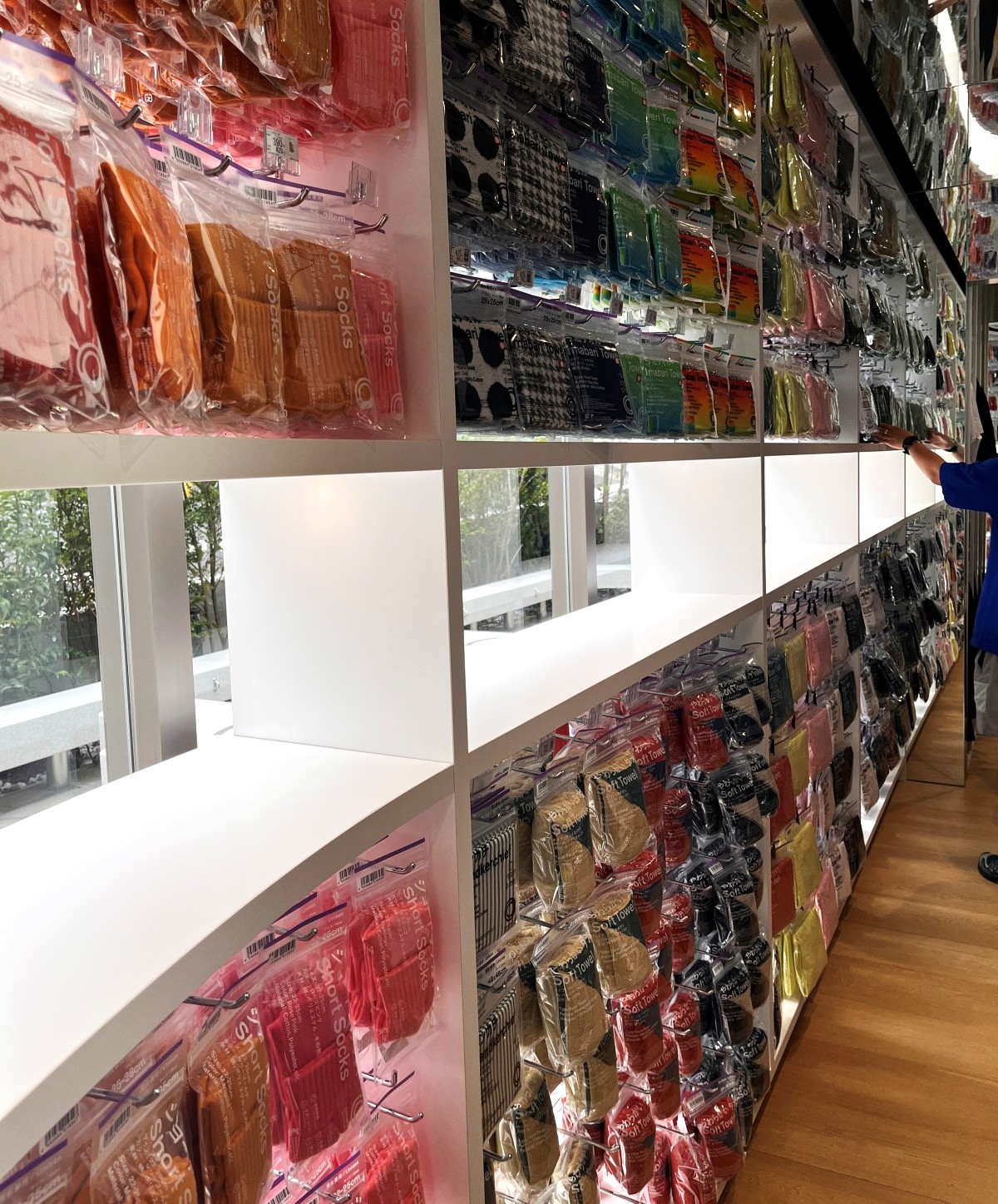東京 FAMIMA PARK AZABUDAI | 全家公園概念店 麻布台 | 全家品牌新概念店 | A Bathing Ape 創辦人親自監督 - 第20張圖 東京 FAMIMA PARK AZABUDAI | 全家公園概念店 麻布台 | 全家品牌新概念店 | A Bathing Ape 創辦人親自監督