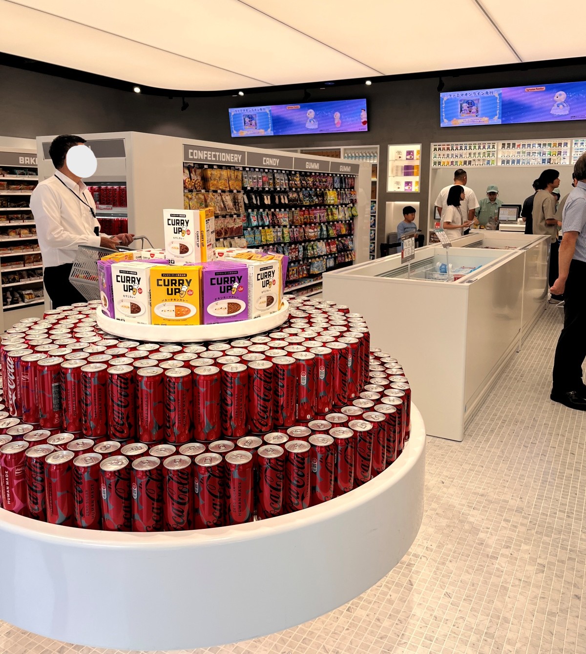 東京 FAMIMA PARK AZABUDAI | 全家公園概念店 麻布台 | 全家品牌新概念店 | A Bathing Ape 創辦人親自監督 - 第3張圖 東京 FAMIMA PARK AZABUDAI | 全家公園概念店 麻布台 | 全家品牌新概念店 | A Bathing Ape 創辦人親自監督