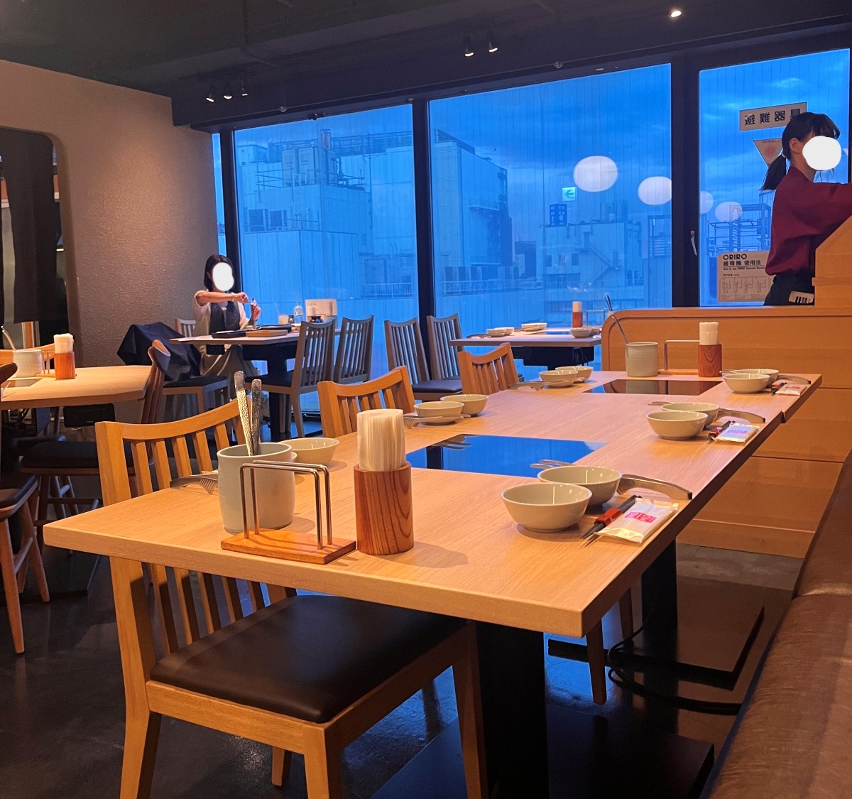 日本東京 MoMo Paradise | A5 和牛國產牛100分鐘無限享用壽喜燒 | 服務品質真的應該要收服務費