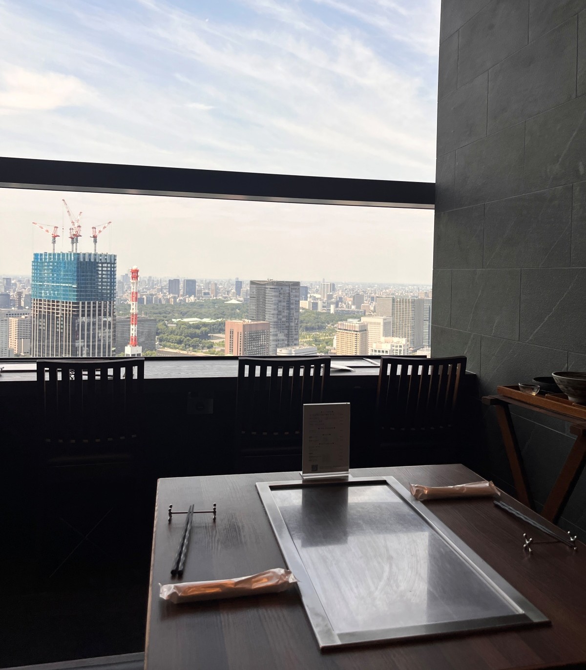 東京 Caretta 汐留 | 景觀餐廳 Mantetsu 萬鐵鐵板燒 國產牛超值午間套餐 | 46F 免費觀景台 - 第27張圖 東京 Caretta 汐留 | 景觀餐廳 Mantetsu 萬鐵鐵板燒 國產牛超值午間套餐 | 46F 免費觀景台